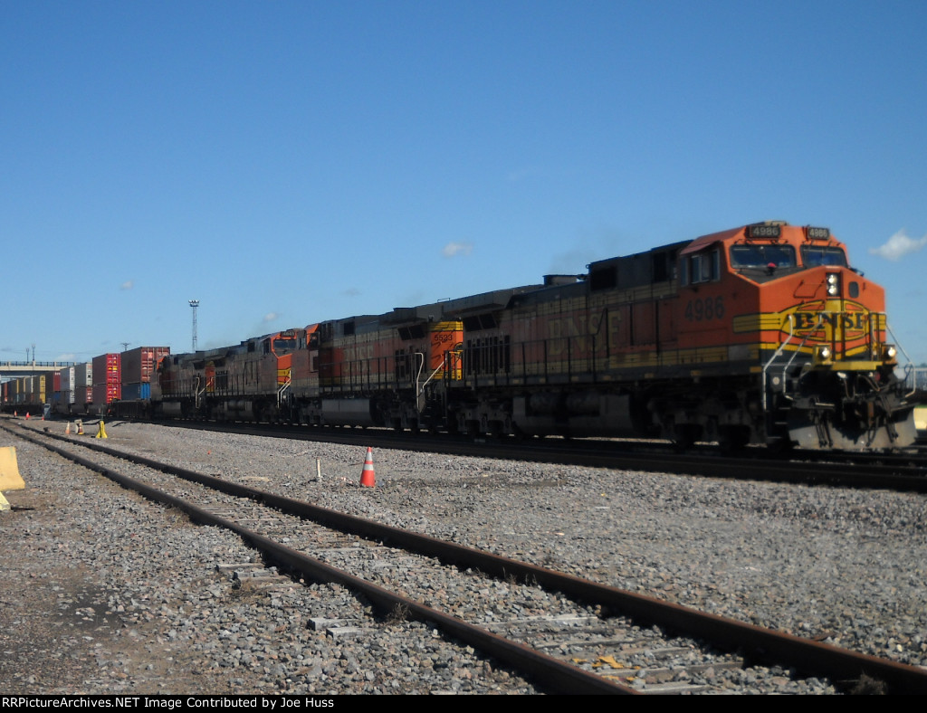 BNSF 4986 East